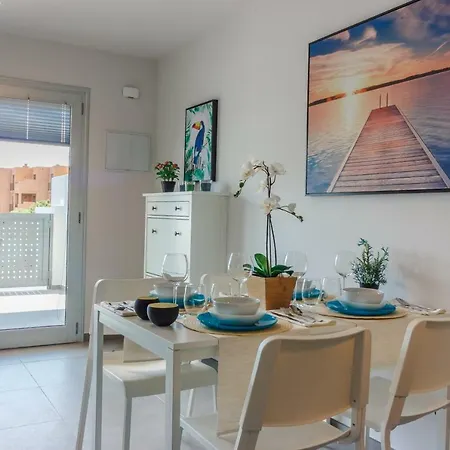 Calle Pizarro, Nº 8, El Medano Apartment *